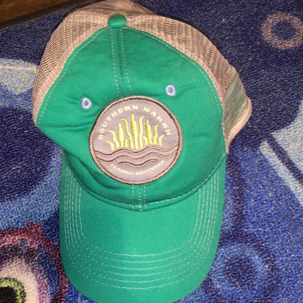 Southern Marsh hat
